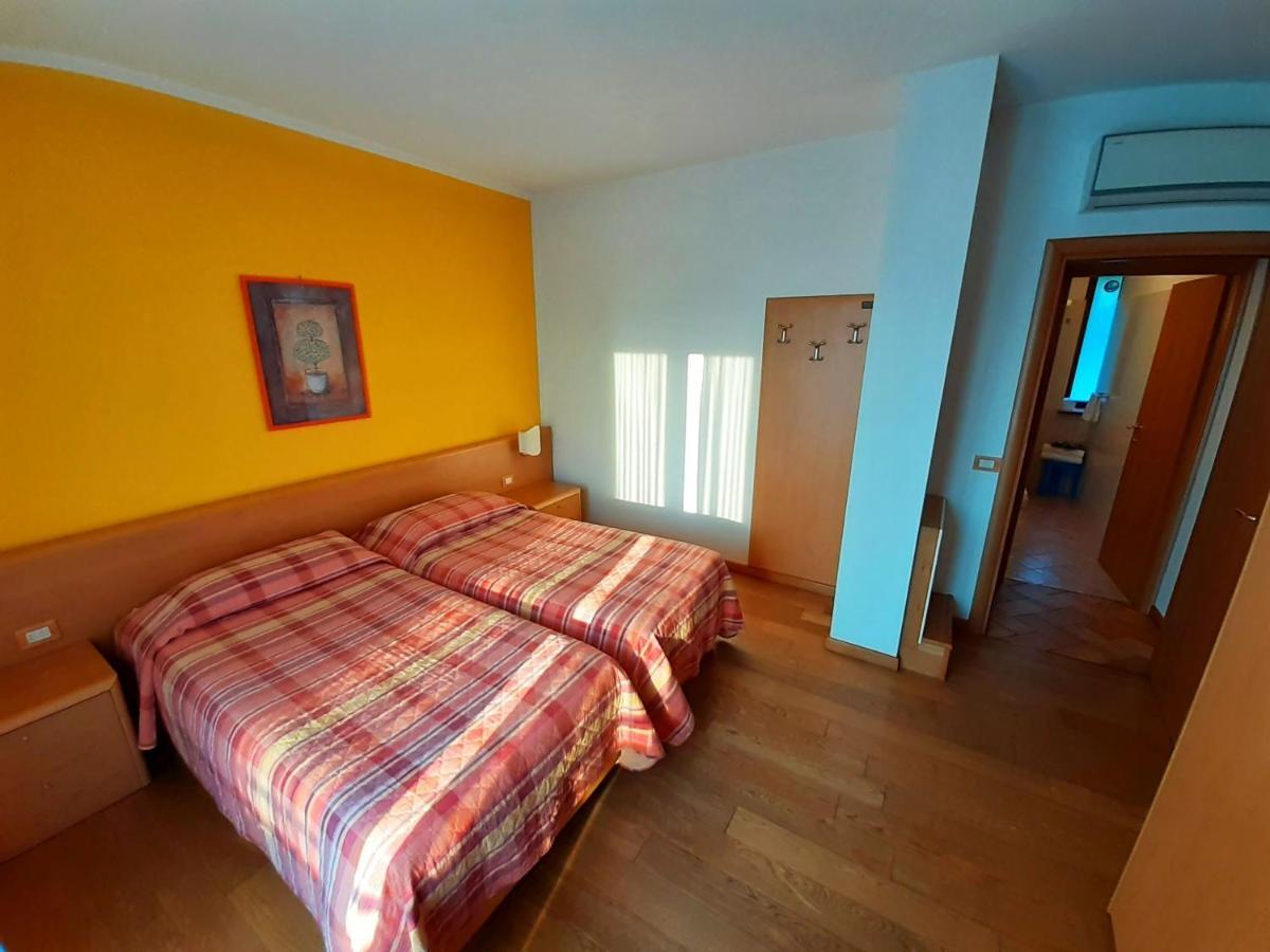 Residence Val Di Monte Malcesine Buitenkant foto