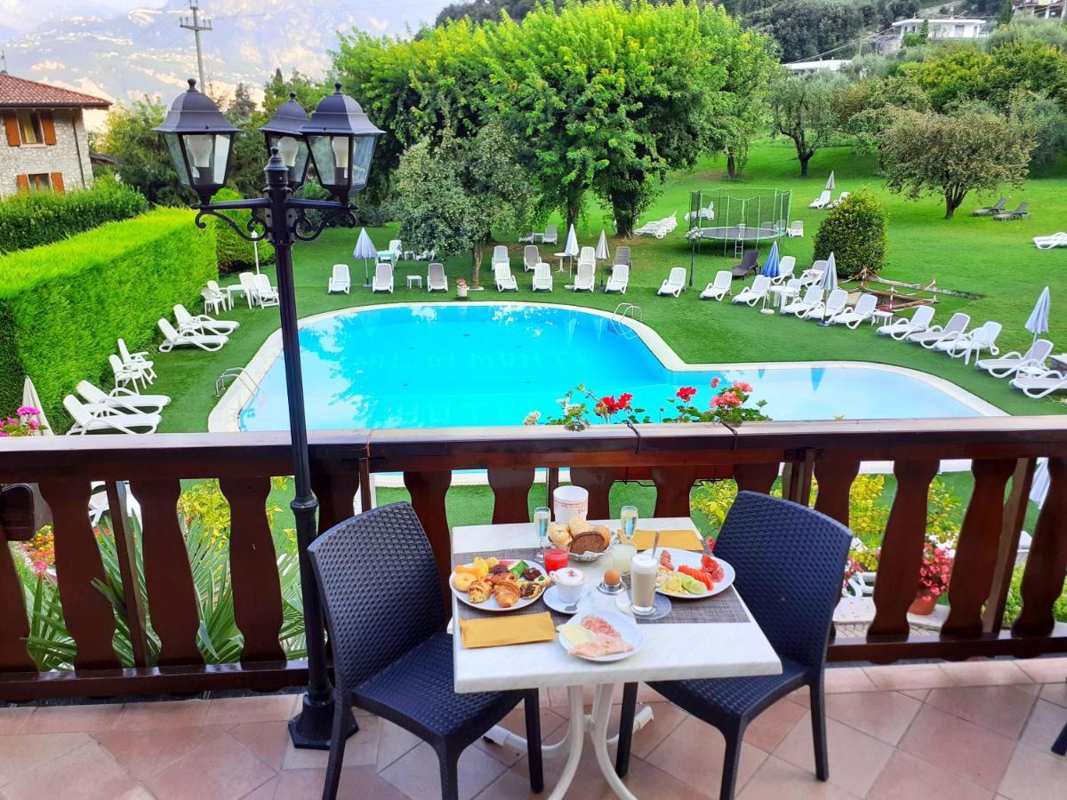 Residence Val Di Monte Malcesine Buitenkant foto